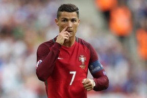 乐鱼APP-太疯狂了！勇士爆冷、火箭大胜、独行侠崩盘，西部排名又乱了，勇士对独行侠预测