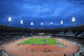 乐鱼体育APP下载-勇士追逐历史纪录，迎战季后赛，勇士进季后赛