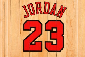 乐鱼体育登陆-季后赛激战一触即发，战局变化万千！，季后赛下一个是什么